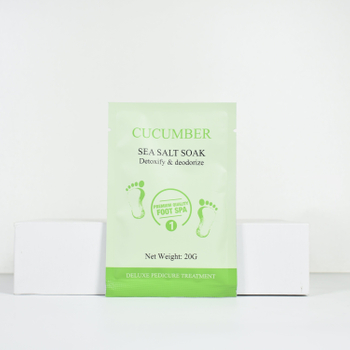 LIRAINHAN Moisturizing Exfoliating Cucumber Foot Salt Soak